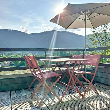 Charmant Appartement Avec Terrasse Parking Ispagnac Buitenkant foto